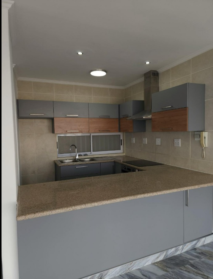 2 Bedroom Property for Sale in Strand Golf Club Western Cape